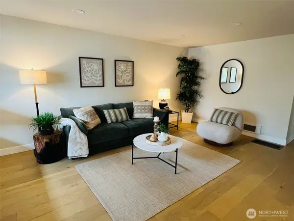 1114 232nd PL SW, Bothell, WA 98021