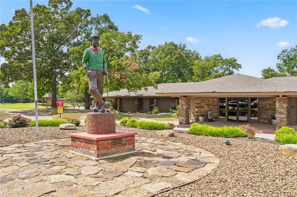 5 Ashburton Ln, Bella Vista, AR 72715