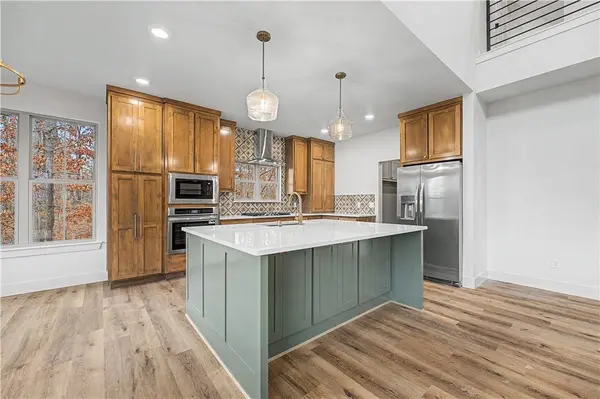 6 Oundle Ln, Bella Vista, AR 72714
