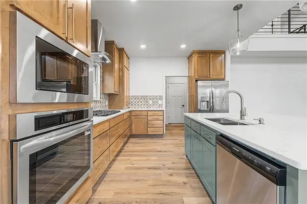6 Oundle Ln, Bella Vista, AR 72714