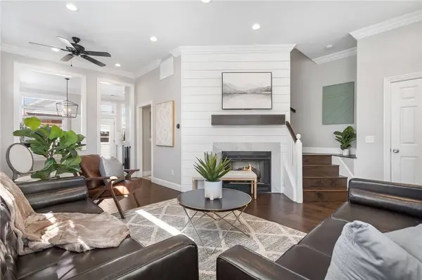 780 W Founders Park Dr, Springdale, AR 72762