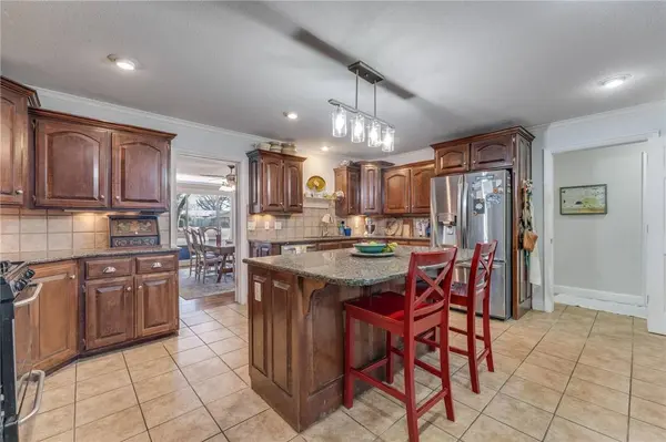 1106 Ranch Dr, Springdale, AR 72762