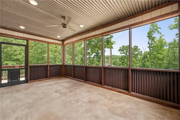 23 Topcliffe Ln, Bella Vista, AR 72715