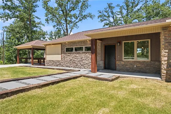 23 Topcliffe Ln, Bella Vista, AR 72715