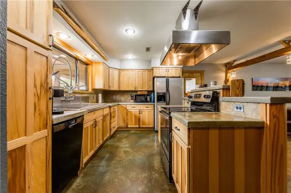 640 S Forty Rd, West Fork, AR 72774