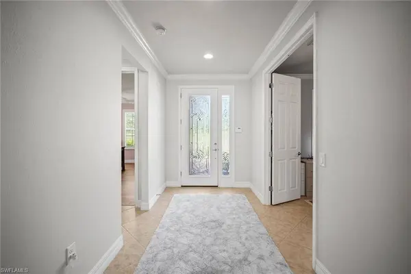 8629 Julia LN, Naples, FL 34114