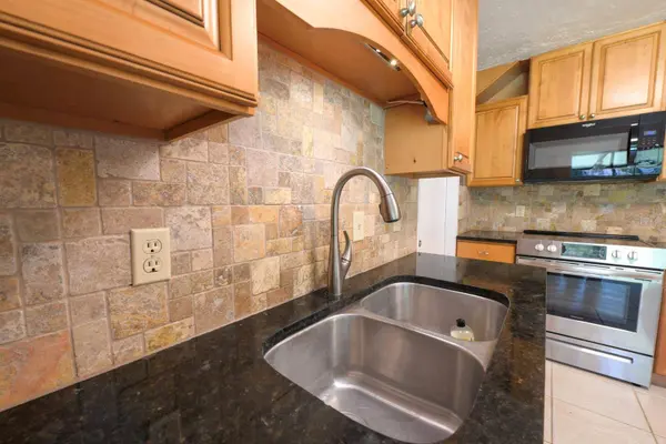 7730 SW 13TH RD, Gainesville, FL 32607