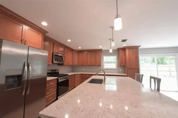 7616 SW 10TH AVE, Gainesville, FL 32607