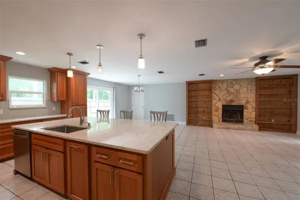 7616 SW 10TH AVE, Gainesville, FL 32607