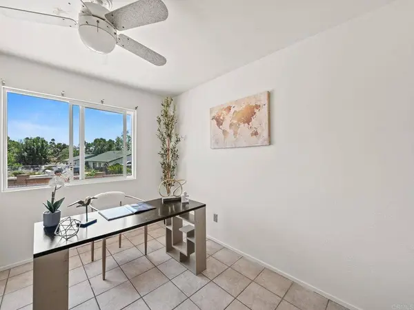 1102 Linwood PL, Escondido, CA 92027