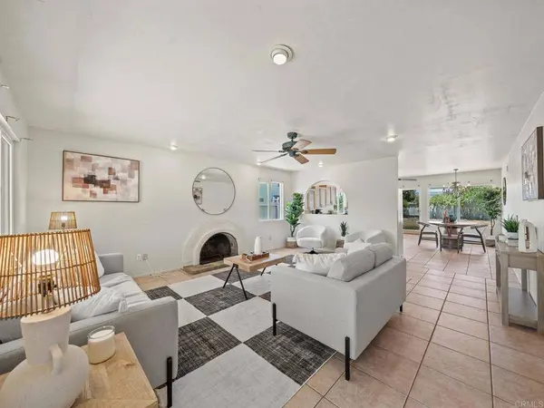1102 Linwood PL, Escondido, CA 92027