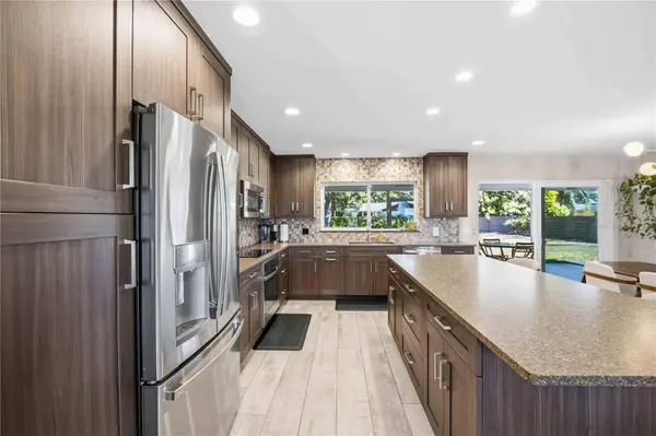 2117 RIVIERA DR, Sarasota, FL 34232