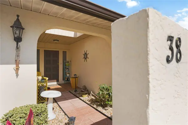 38 PEBBLE ROCK DR, Venice, FL 34293