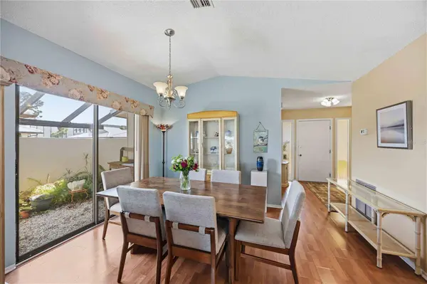 38 PEBBLE ROCK DR, Venice, FL 34293