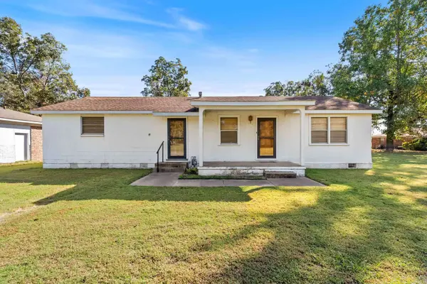 1816 Central Airport Road, North Little Rock, AR 72117