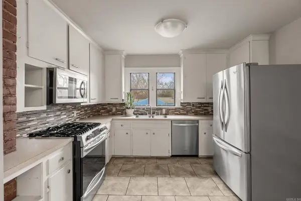 3301 W 7th Street, Little Rock, AR 72205