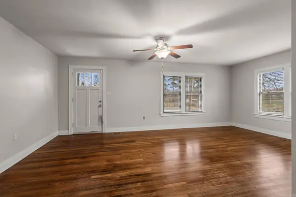 3301 W 7th Street, Little Rock, AR 72205