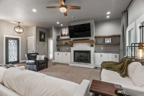 15 Wellington Place, Cabot, AR 72023