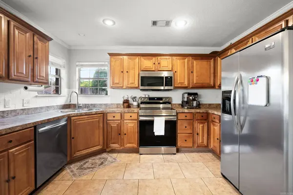 19 Ruby June Street, Vilonia, AR 72173