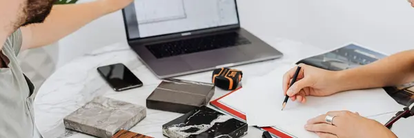 feature image of Why You Need an Advisor, Not Just an Agent in North Florida