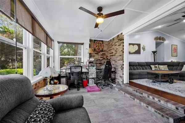 833 SW BISCAYNE GLN, Lake City, FL 32025