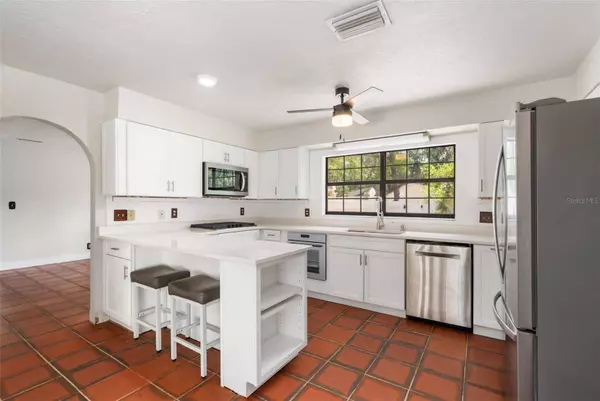 3322 NW 39TH TER, Gainesville, FL 32606