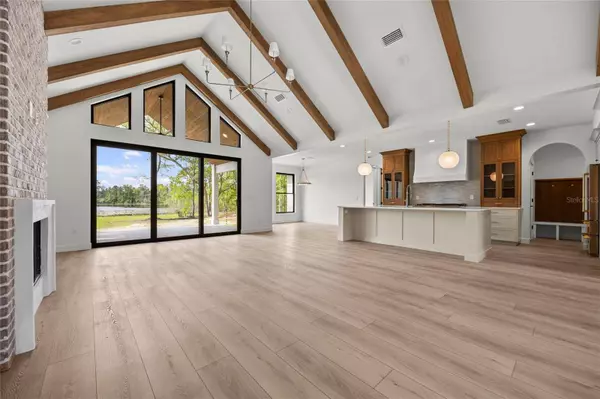 264 NW SYLVI DR, Lake City, FL 32055