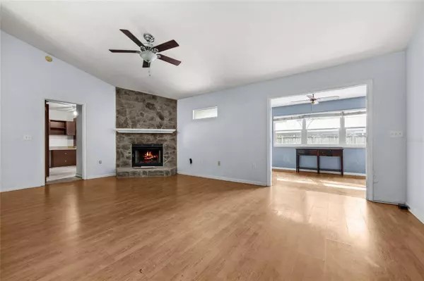 5911 NW 44TH PL, Gainesville, FL 32606