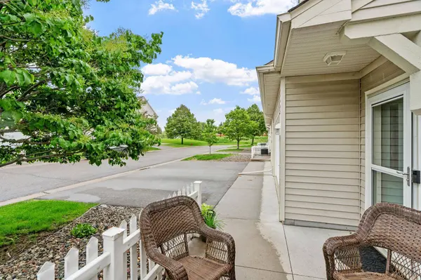 5512 Oriole DR #16, Farmington, MN 55024