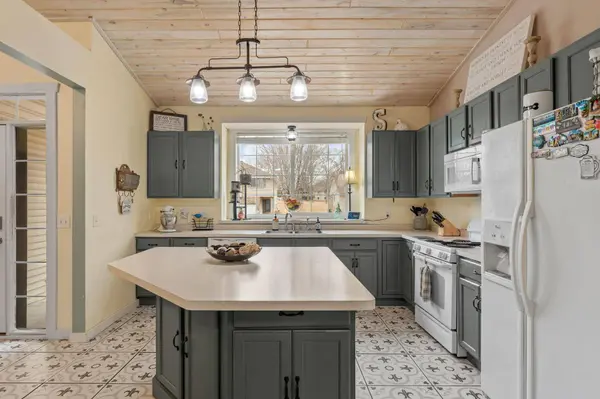 13761 Dorothy DR, Rogers, MN 55374