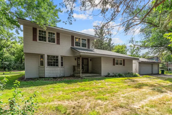 5352 Eagle Creek BLVD, Shakopee, MN 55379