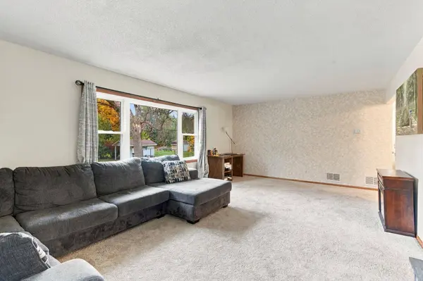 3950 7th AVE, Anoka, MN 55303