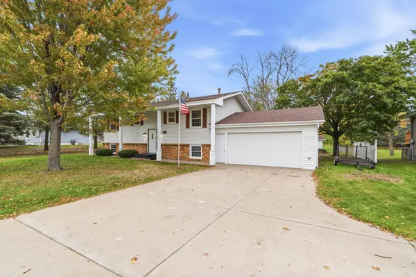 3950 7th AVE, Anoka, MN 55303
