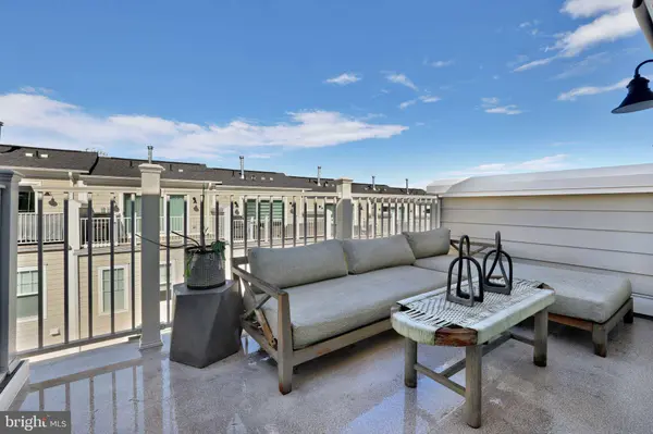 45 N TRENTON ST, Arlington, VA 22203