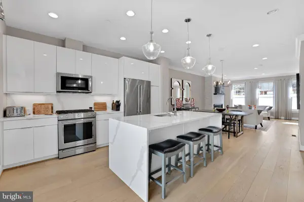 45 N TRENTON ST, Arlington, VA 22203