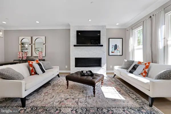 45 N TRENTON ST, Arlington, VA 22203