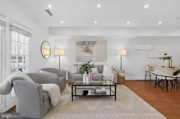 3805 PORTER ST NW #201, Washington, DC 20016