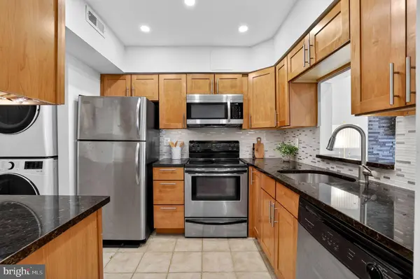 3805 PORTER ST NW #201, Washington, DC 20016