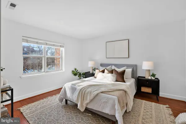 3805 PORTER ST NW #201, Washington, DC 20016