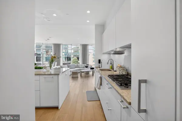 1177 22ND ST NW #2M, Washington, DC 20037