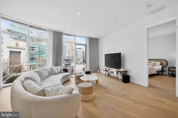 1177 22ND ST NW #2M, Washington, DC 20037