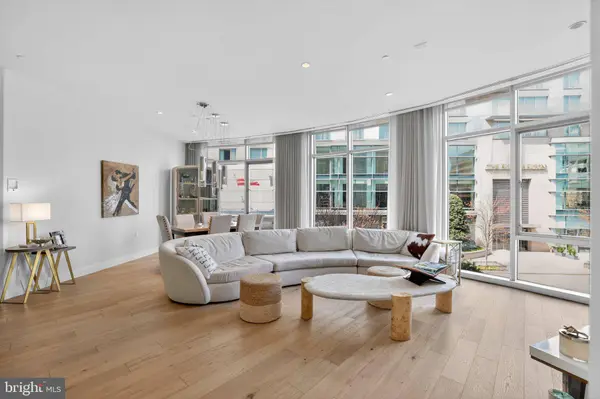 1177 22ND ST NW #2M, Washington, DC 20037