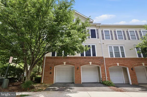7109 MASON GROVE CT #2, Alexandria, VA 22306