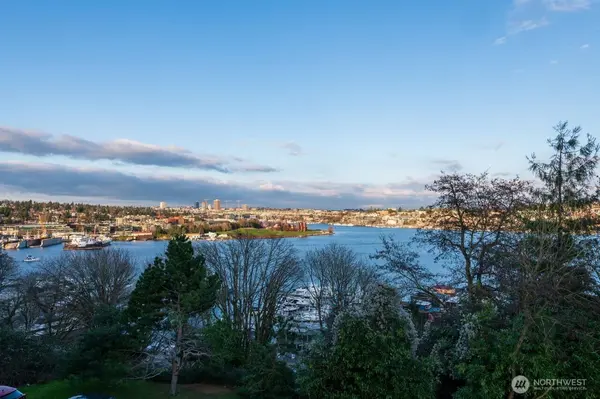 601 Wheeler ST #301, Seattle, WA 98109