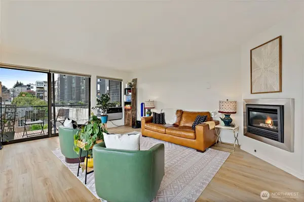 601 Wheeler ST #301, Seattle, WA 98109