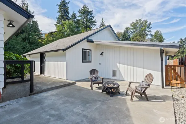 1110 25th ST SE, Puyallup, WA 98372