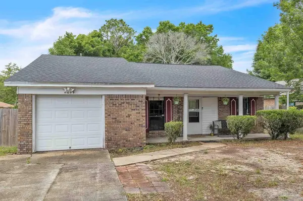 4044 Elmcrest Dr, Pensacola, FL 32504