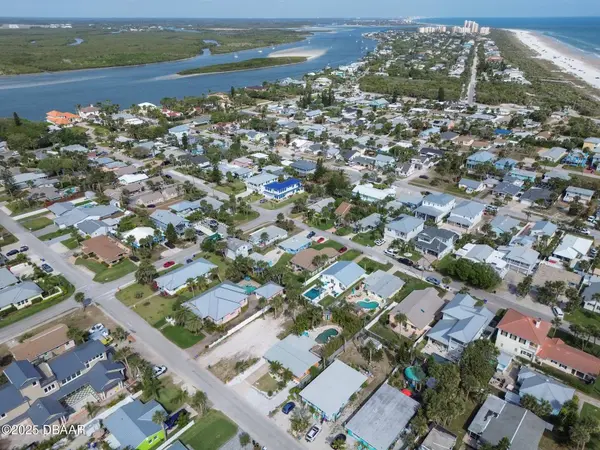 306 Normandy AVE, New Smyrna Beach, FL 32169