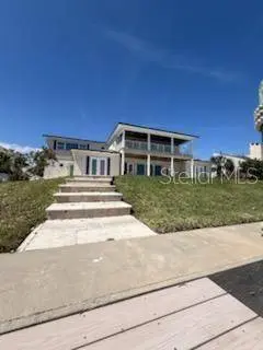 1221 COMMODORE DR, New Smyrna Beach, FL 32168