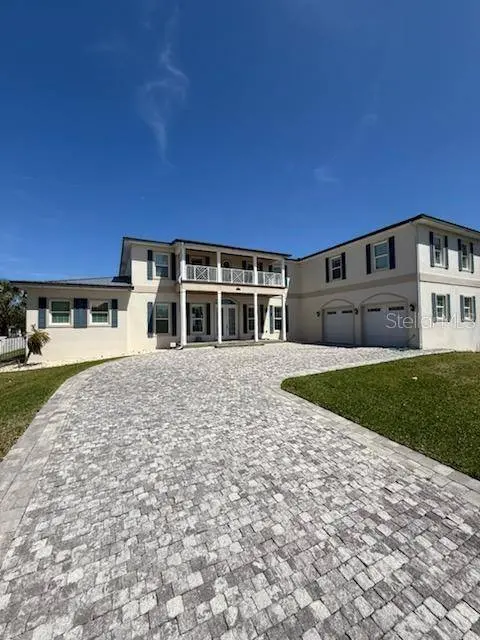 1221 COMMODORE DR, New Smyrna Beach, FL 32168